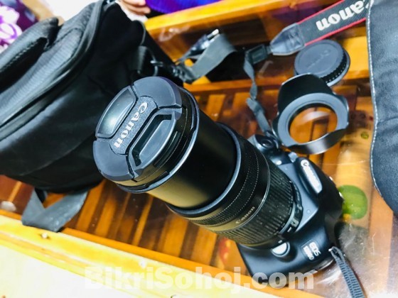 Canon 1200D 55-250mm zoom lens